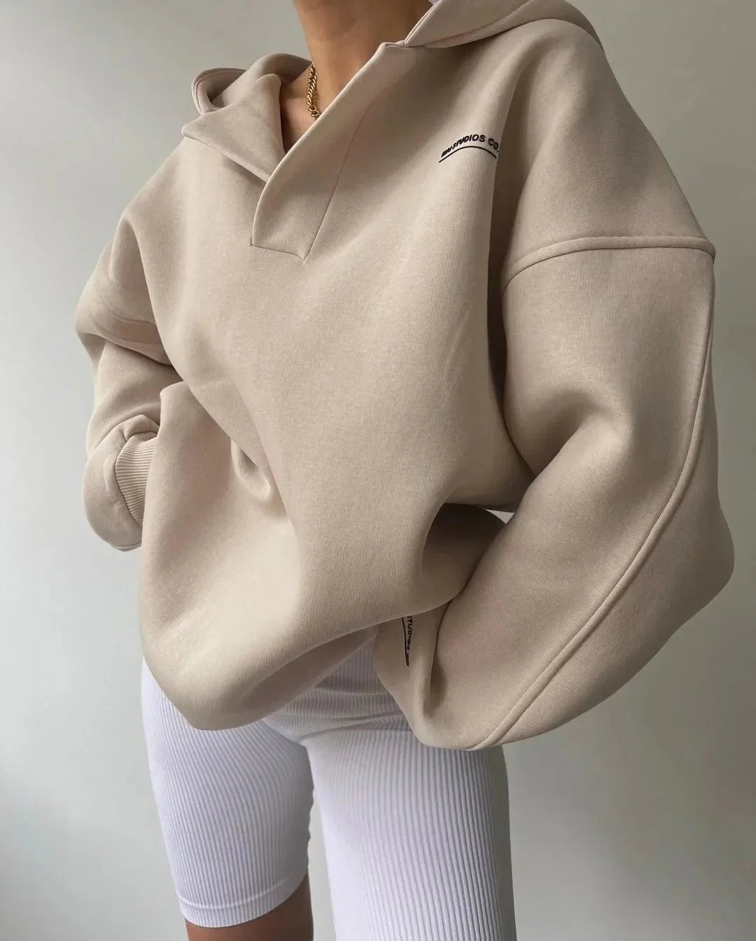 Demi | Oversized sweater met V-hals