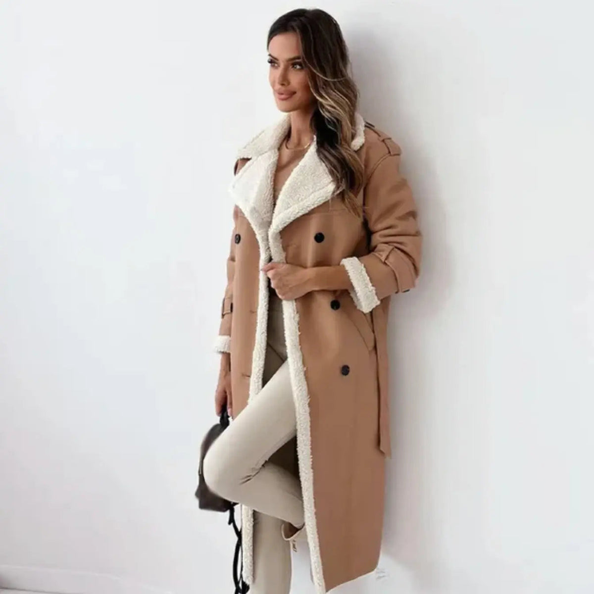 Lena | Płaszcz Zimowy Damski z Polarową Podszewką i Eleganckim Krojem 2