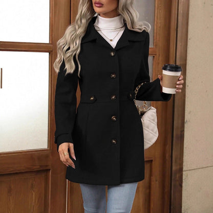 Kaat | Trenchcoat met riem en dubbele knopen