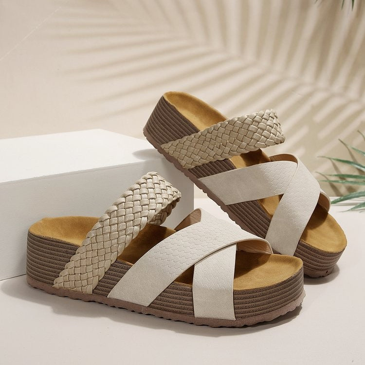 Liv | Plateausandalen met gevlochten bandjes