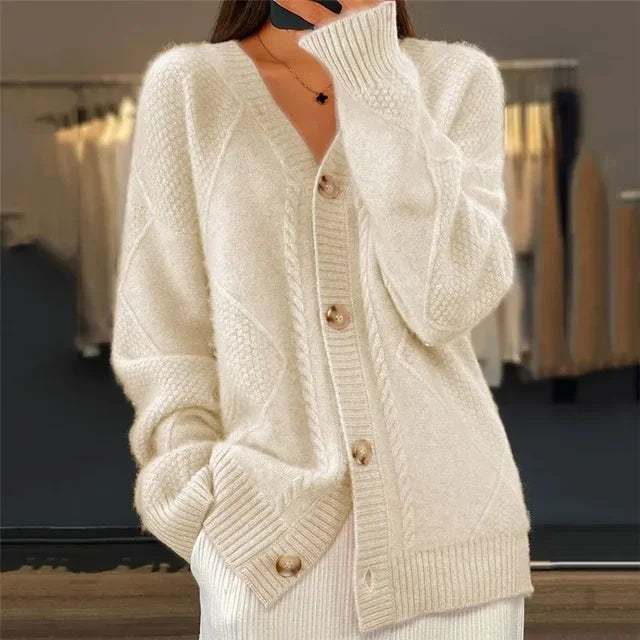 Truus | Kasjmieren cardigan met parelknopen