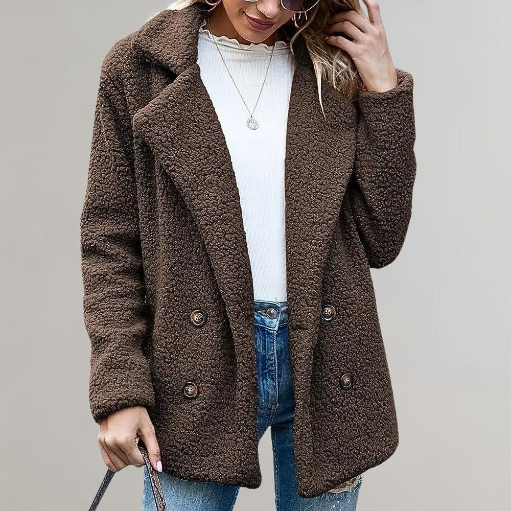 Odette | Dubbelrijige blazer met teddystructuur