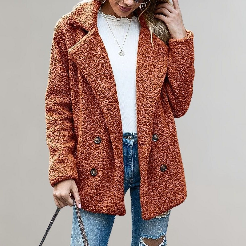Odette | Dubbelrijige blazer met teddystructuur