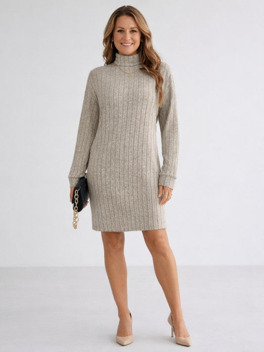 Marloes | Jurk met col en ribstructuur