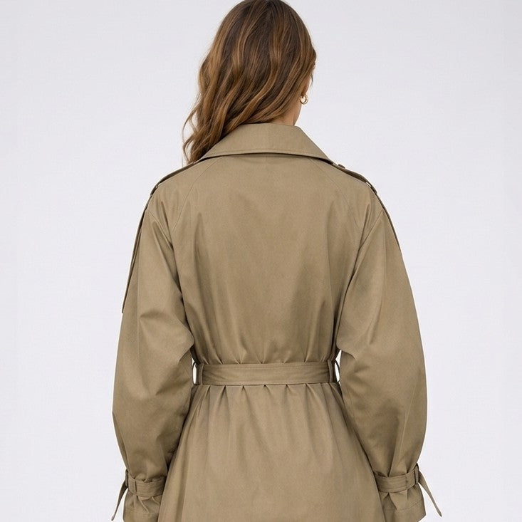 Yvonne | Lange dubbelrijige trenchcoat met riem